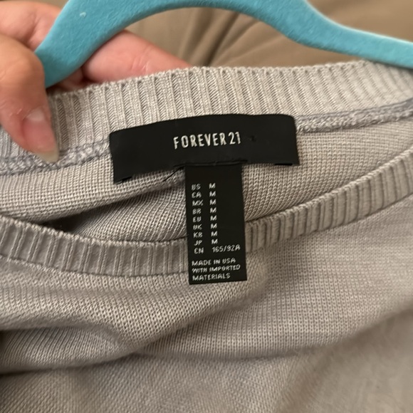 Forever 21 grey sweater, medium - Picture 3 of 3